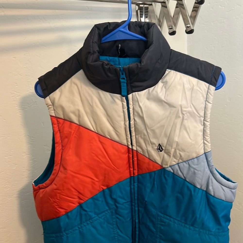 Volcom vest snowboarding skateboarding
